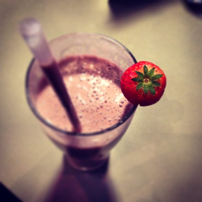 Ягодный милкшейк — Wanilla Coffee Toshkent